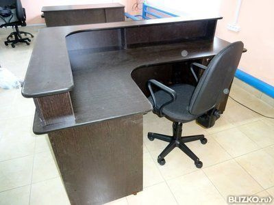 Компьютерный стол в офис на заказ