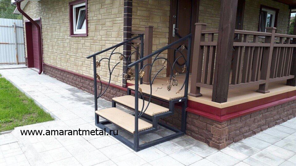 Лестница для веранды из металла фото