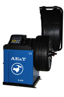 AET Балансировочный станок B-820 AET для колес легковых автомобилей 220В 254-610 мм (10-24”) 65 960 мм (38”) 36 40-510 м